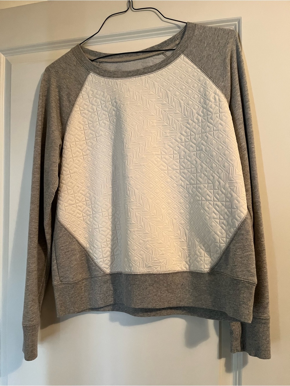 Mossimo Supply Co. Gray and White Quilted Front Pullover